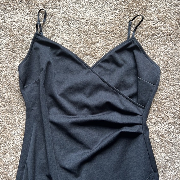 EMERALD SUNDAE Juniors' High-Slit Formal Gown Black Dress Evening Wear - Picture 10 of 13